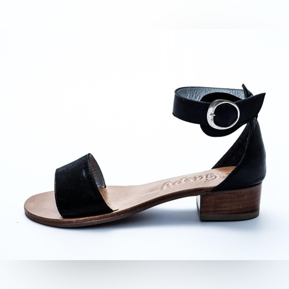 EUC Gaspy • Nicole Sandals (BLACK) - Picture 1 of 7